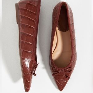 Like NEW Schutz Dal Ballet Flats in Rich Chocolate Brown Croc Embossed-Size 6